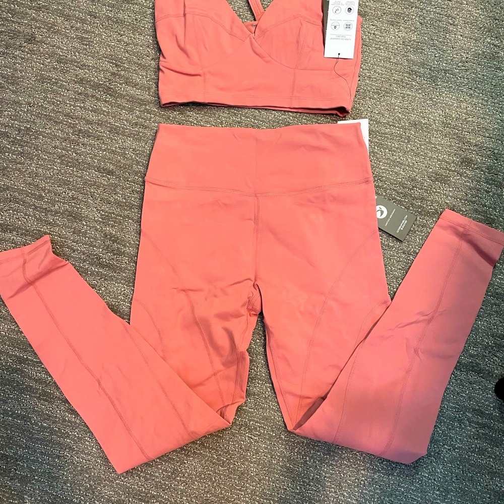 NWT Glyder set(bra & pant) size L